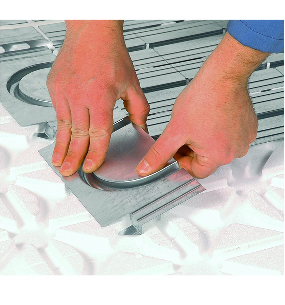 Coude lamelle acier zingué thermo-conductrice 110 x 245x 0,5mm pour système plancher sans chape tube Ø14mm