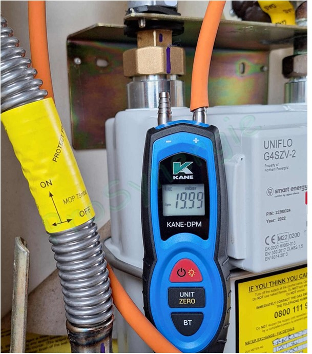 KANE DPM - Manomètre / Déprimomètre numérique différentiel  +/- 150 mbar (nécessite l´ajout de la sonde PROK0277 - Kane 5330)