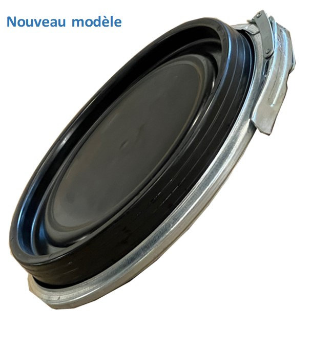 Couvercle noir Ø250 avec bride pour cuves SCHÜTZ AQUATONNE ou AQUABLOCK 600 à 1000 litres - Ancien modèle (avec orifices de raccordement 2´´ et 3/4´´)